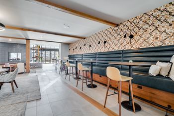 Convenient Tech Lounge